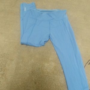 Lorna Jane light blue crop tights. XS